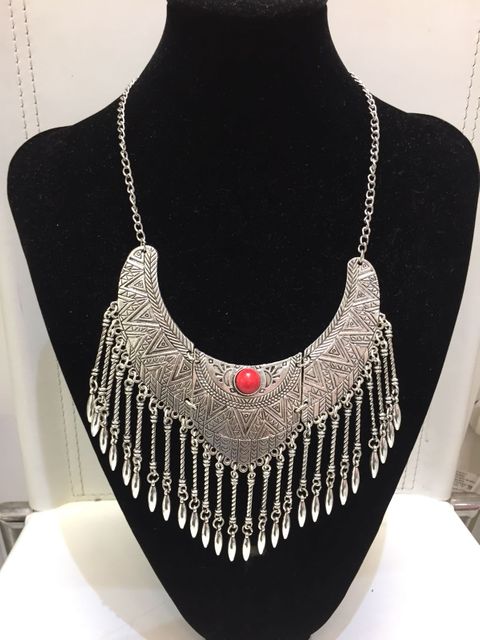 Silver Necklace accessories أربعه تشكيلات أكسسوار
