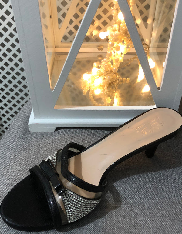 Pointed Heel